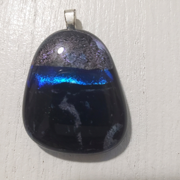 3 Dichroic Glass Pendants - Picture 4 of 11